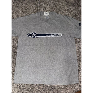Men's Adidas New York Yankees Grey Navy Blue Short Sleeve Tee M​